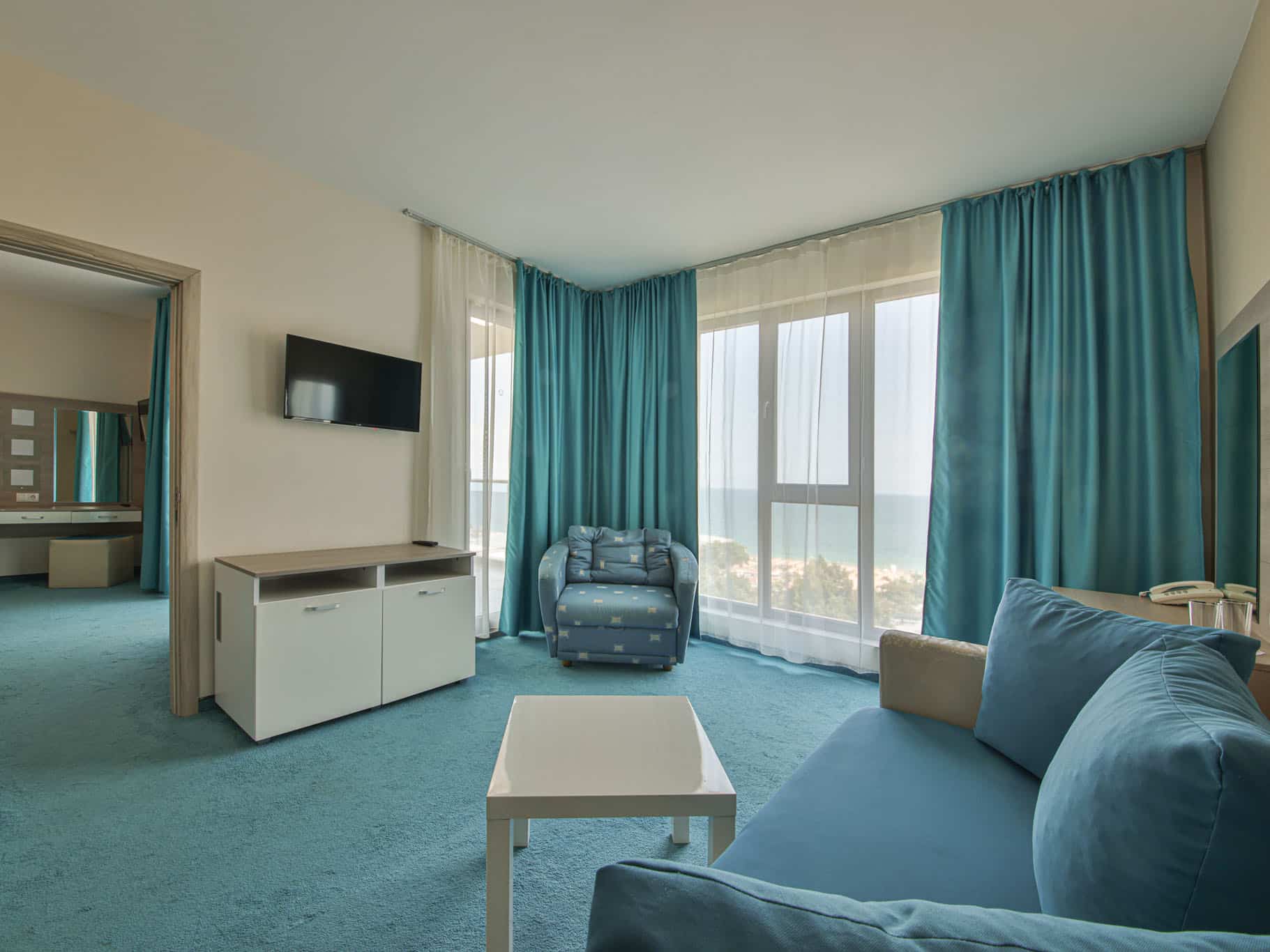 One-Bedroom Apartment 2+2