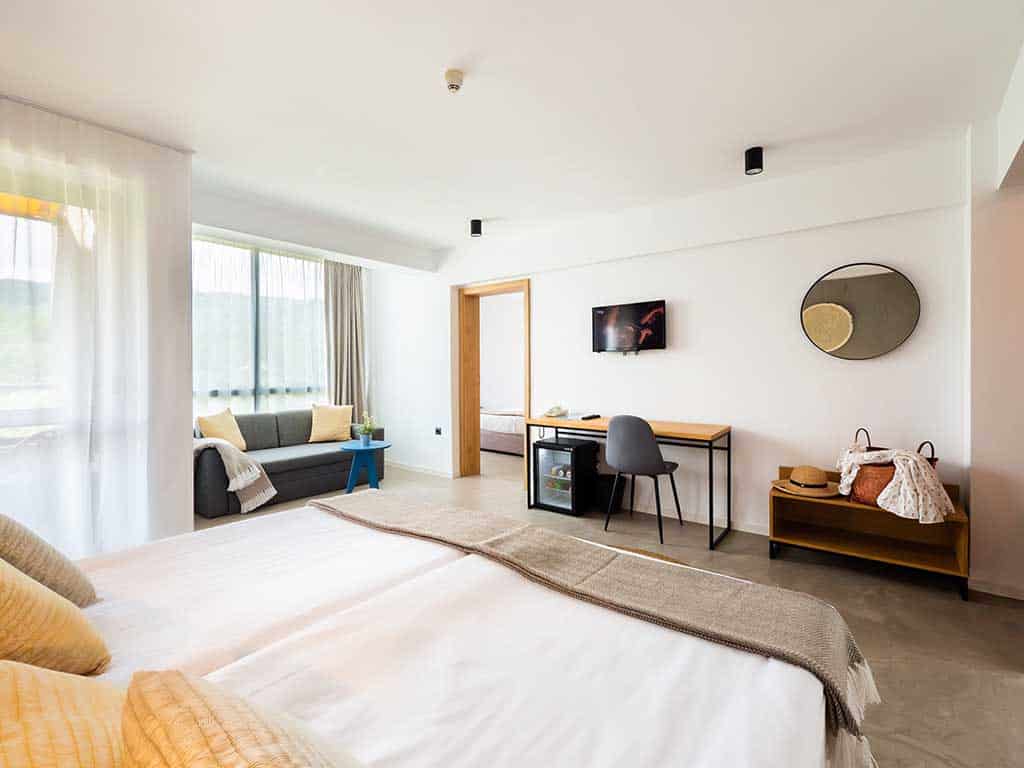 Family Room 2+3