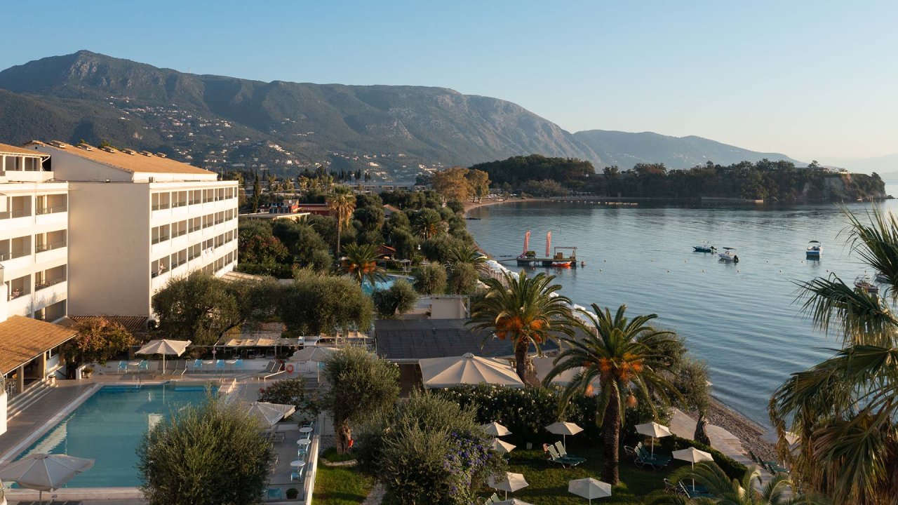 ELEA BEACH HOTEL - снимка 3