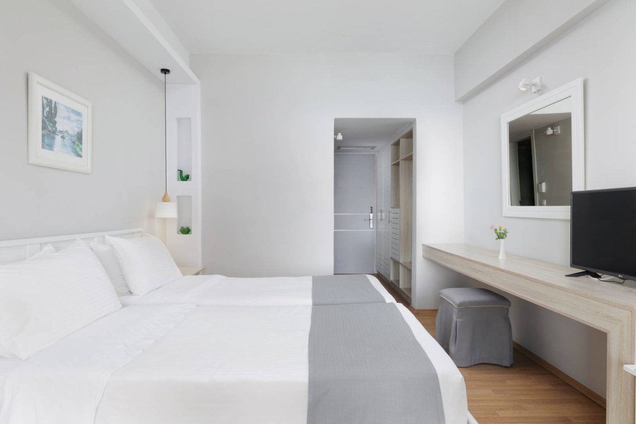 ELEA BEACH HOTEL - снимка 4