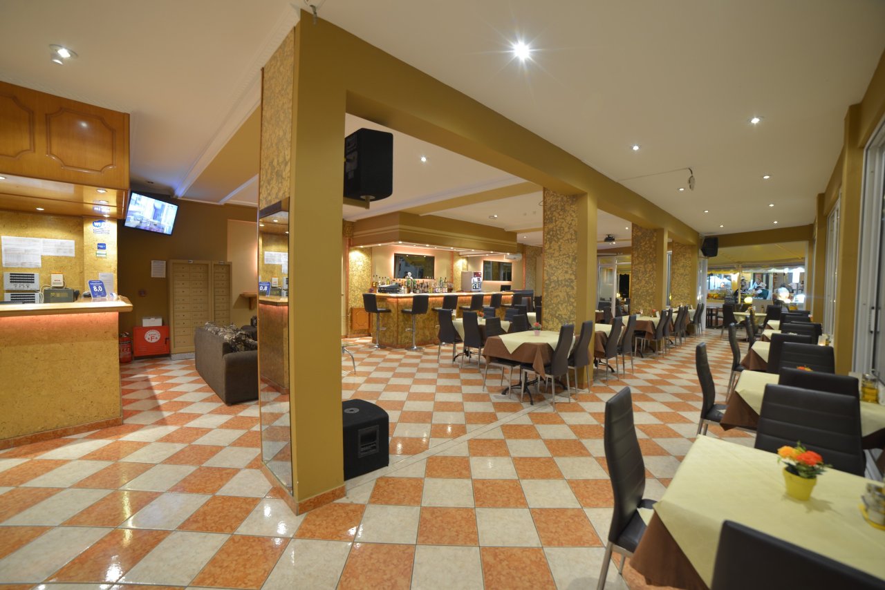 ANGELINA HOTEL - снимка 2