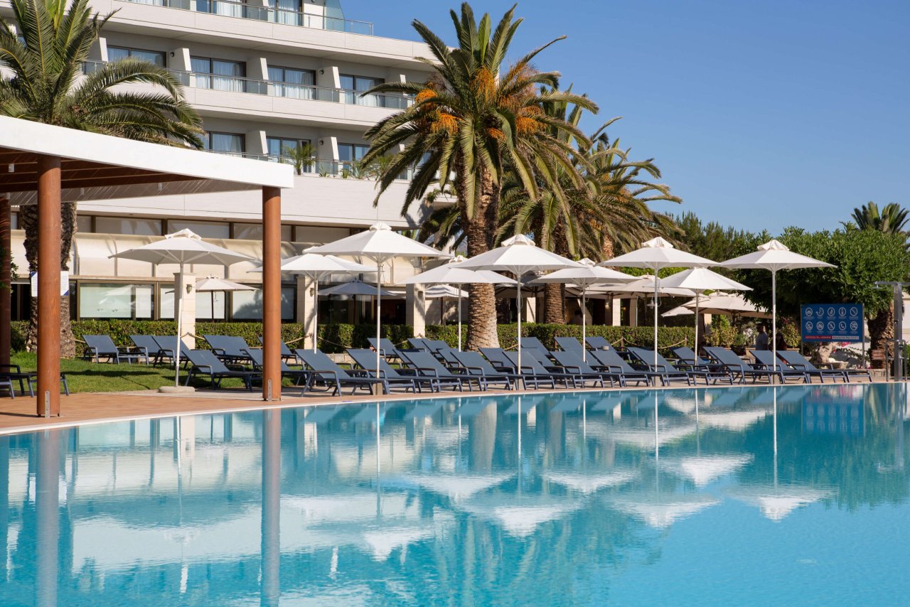 AGAPI BEACH RESORT