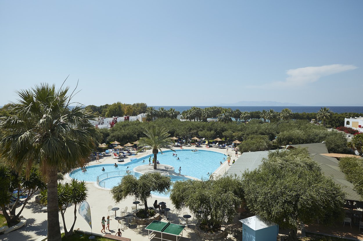 ALEX BEACH HOTEL - снимка 2