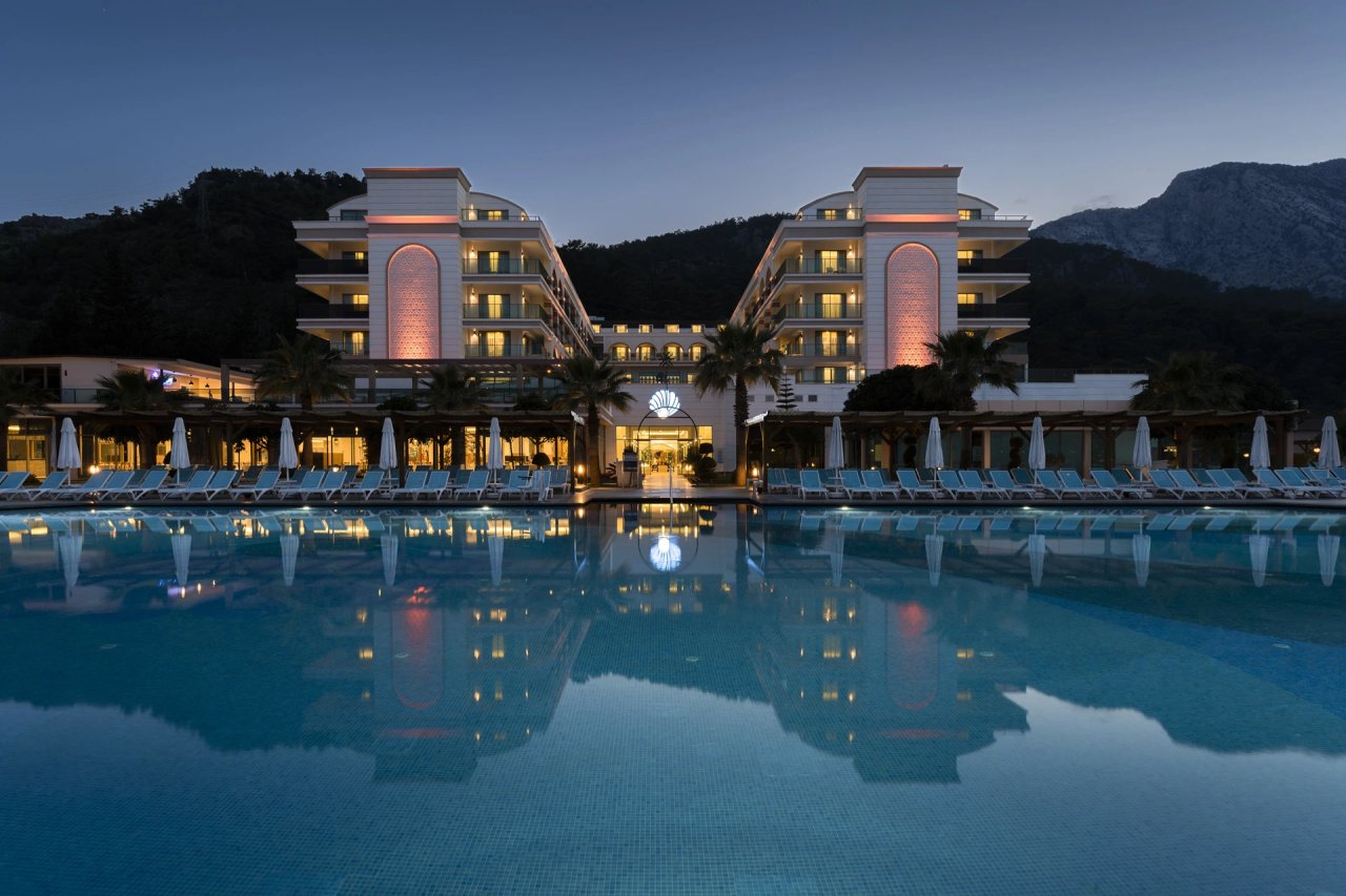DOSINIA LUXURY RESORT