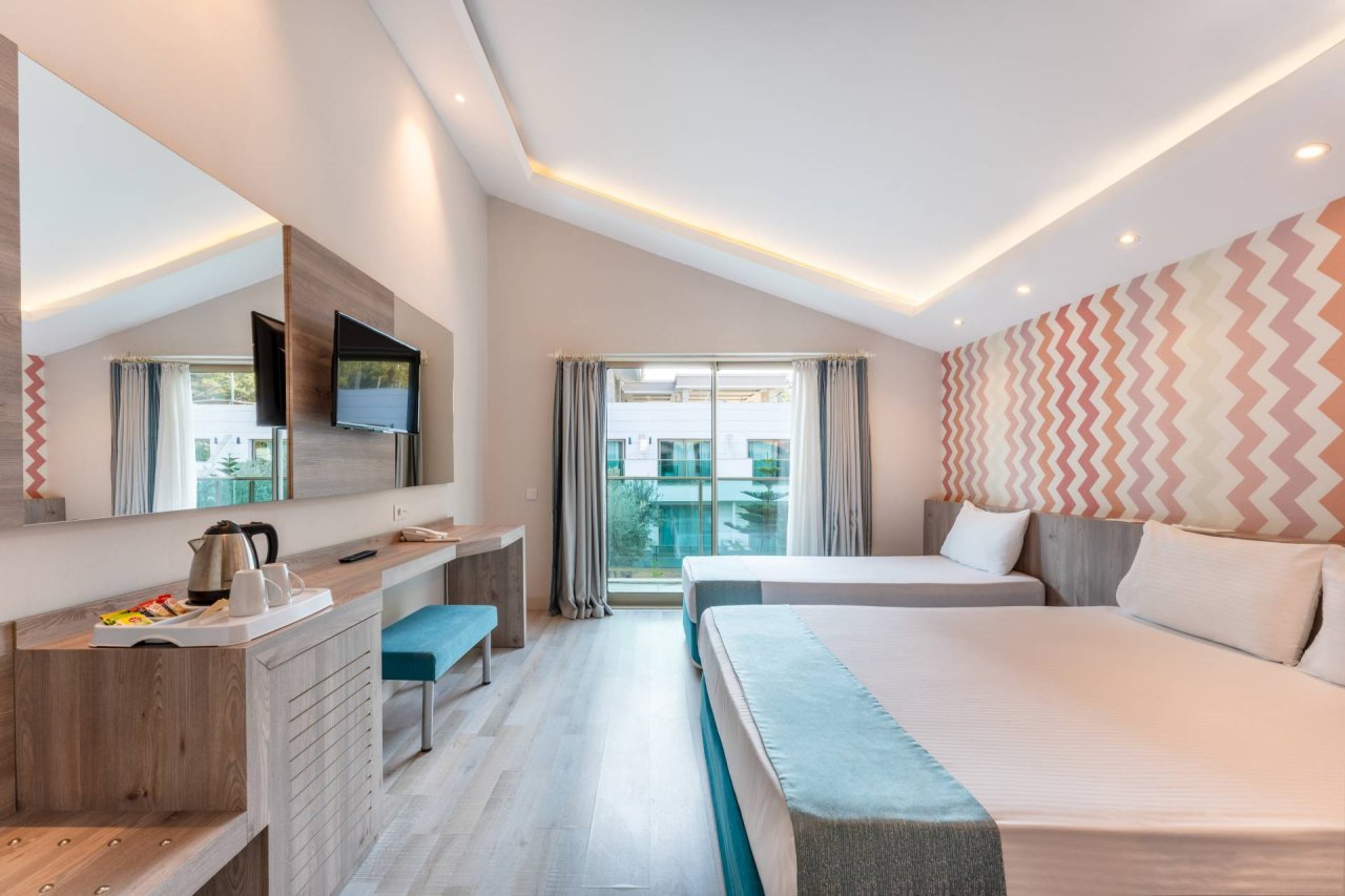 DOSINIA LUXURY RESORT - снимка 4