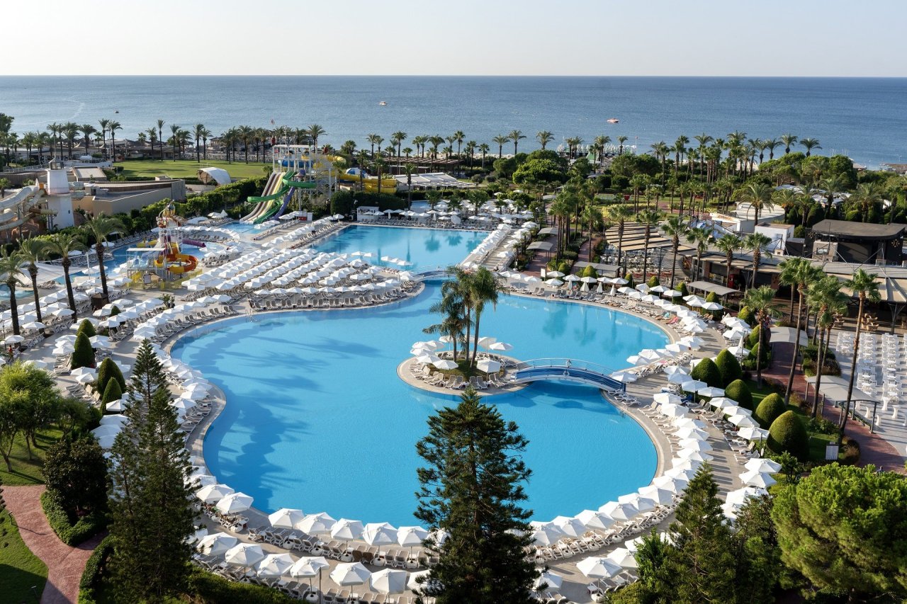 MIRACLE RESORT - снимка 3