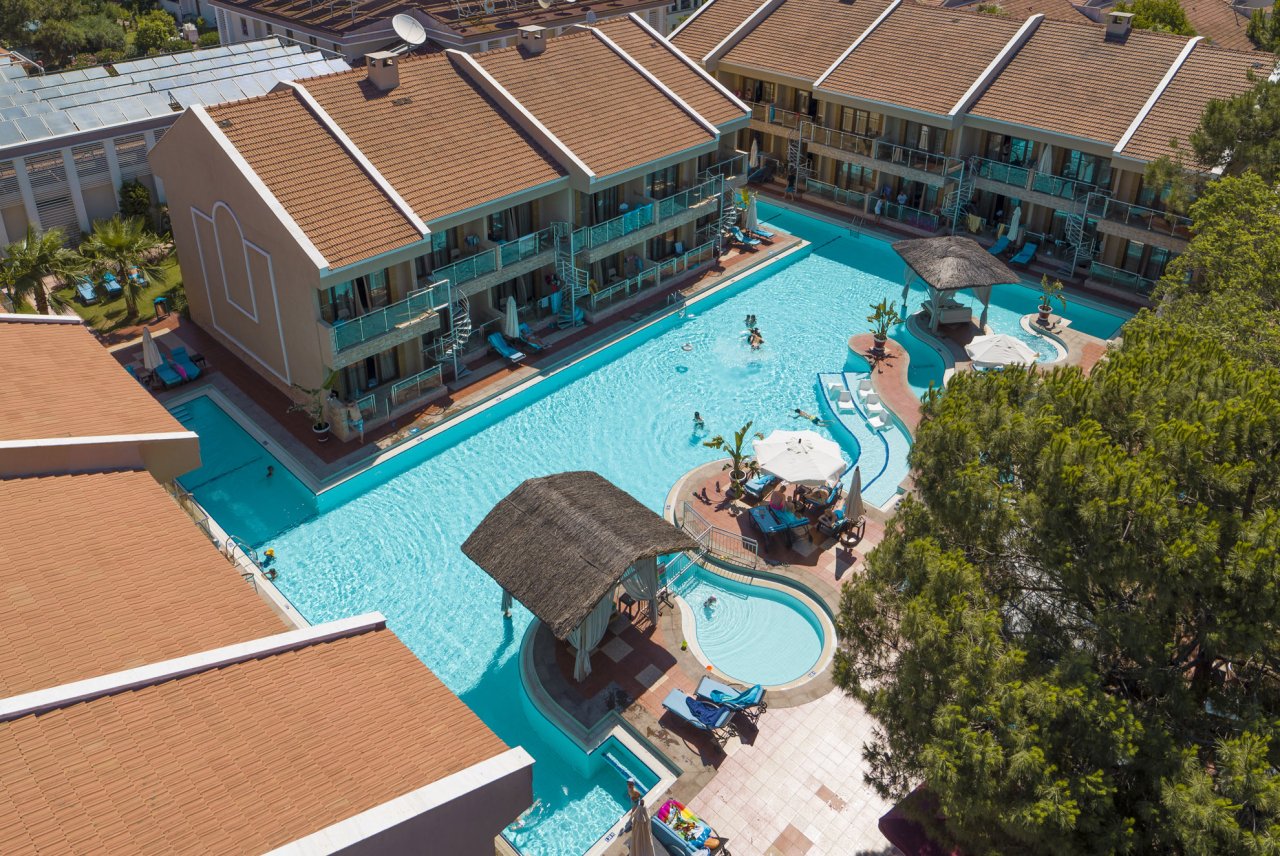 TURAN PRINCE HOTEL - снимка 3