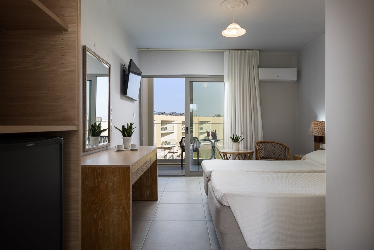 RETHYMNO VILLAGE HOTEL - снимка 2