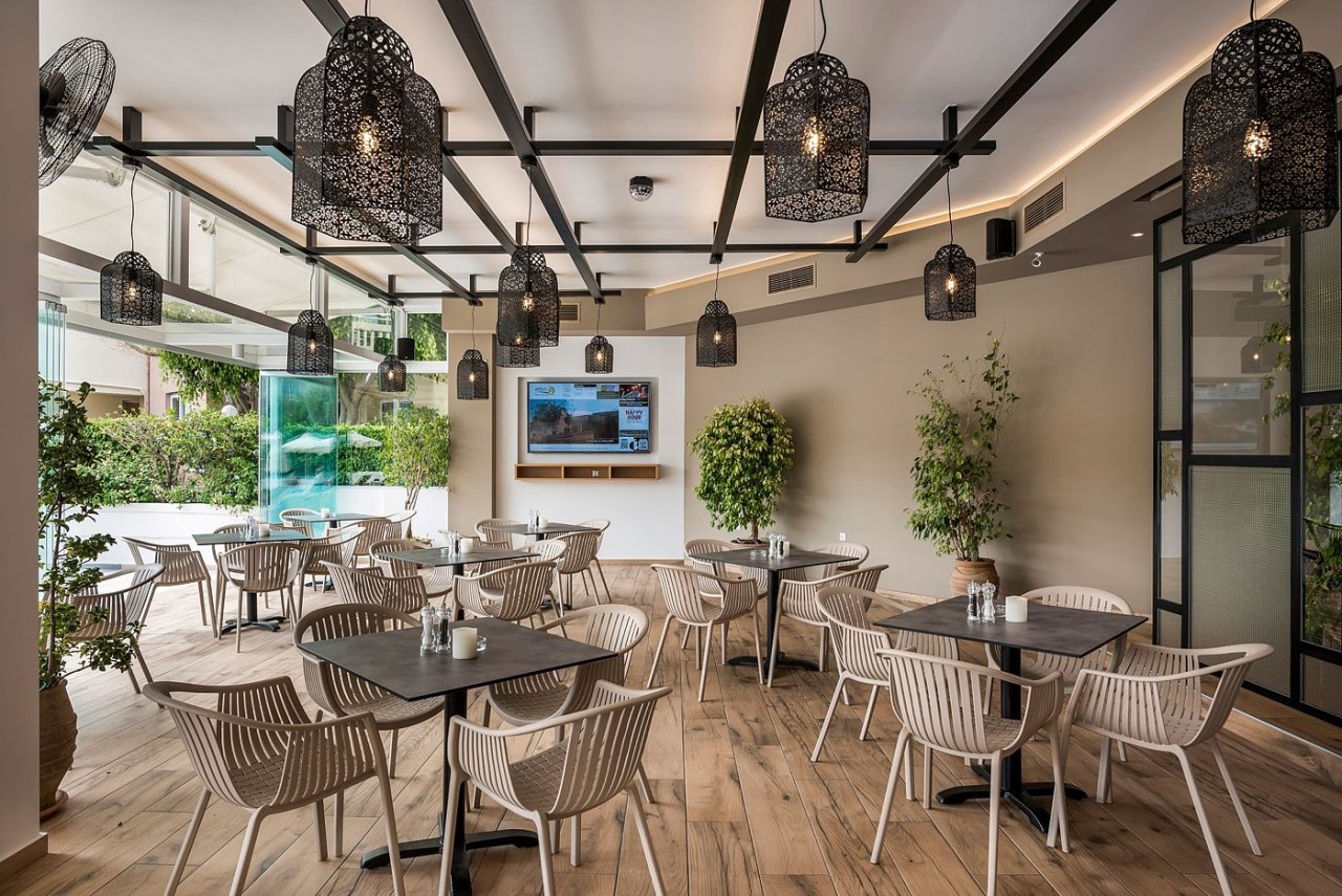 ATRION HOTEL - снимка 2