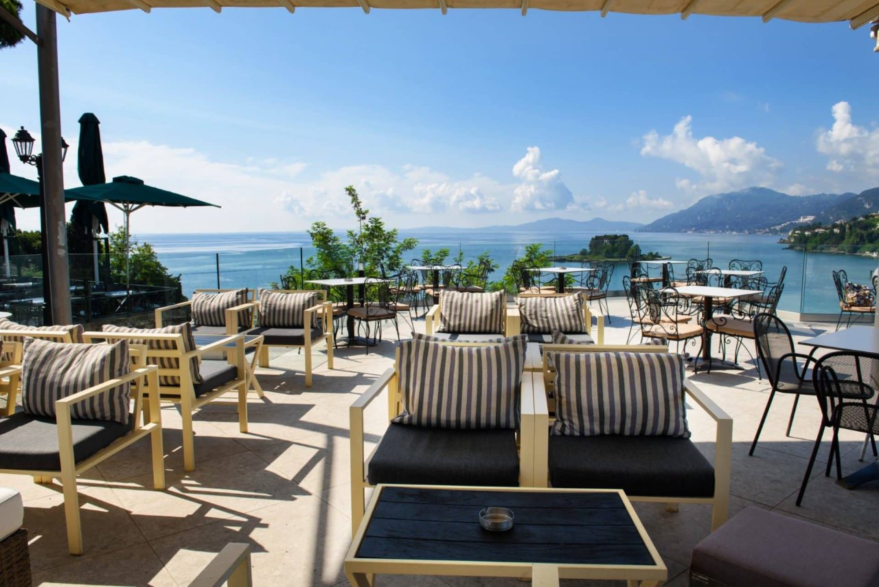 THE ROYAL GRAND HOTEL