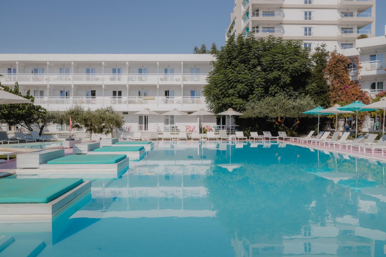 MARATHON BEACH RESORT - снимка 2