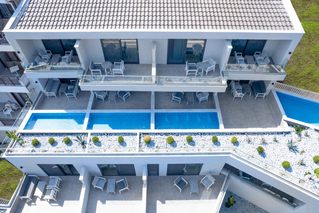 ALOE ELEGANT SUITES - снимка 2