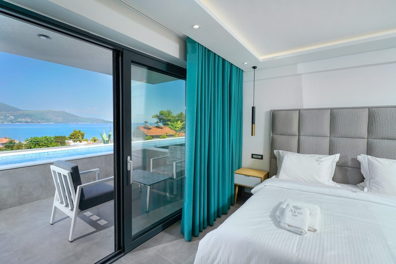 ALOE ELEGANT SUITES - снимка 3